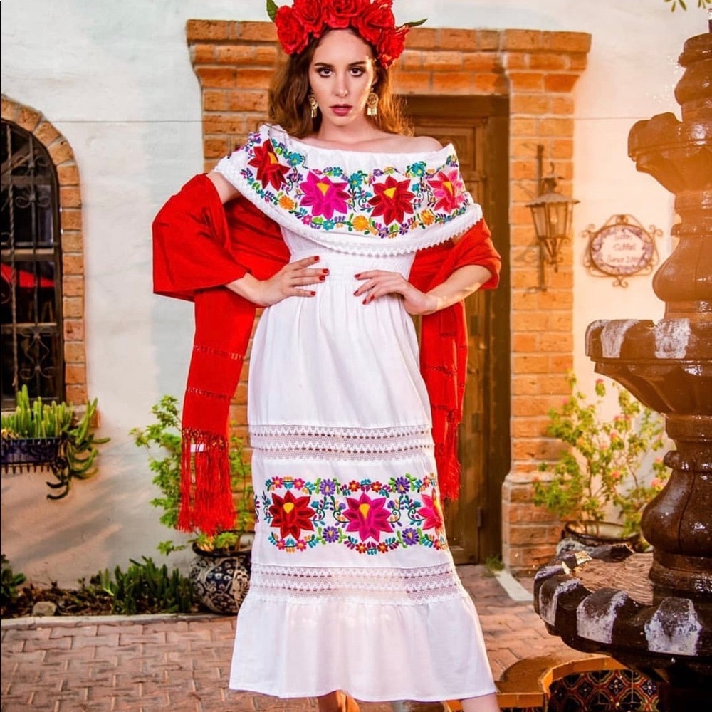 Mexican Maxi Dress Silk Floral Embroidery Fino